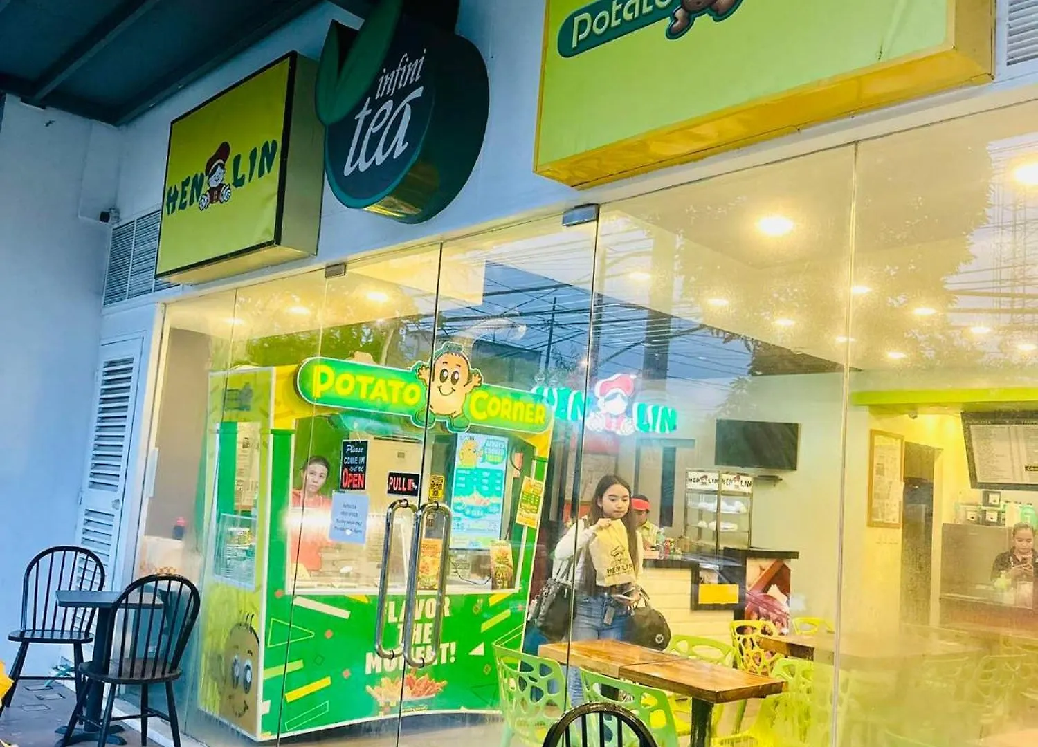 Amaia Steps Bicutan With Netflix And Disneyplus - 1Br Manila